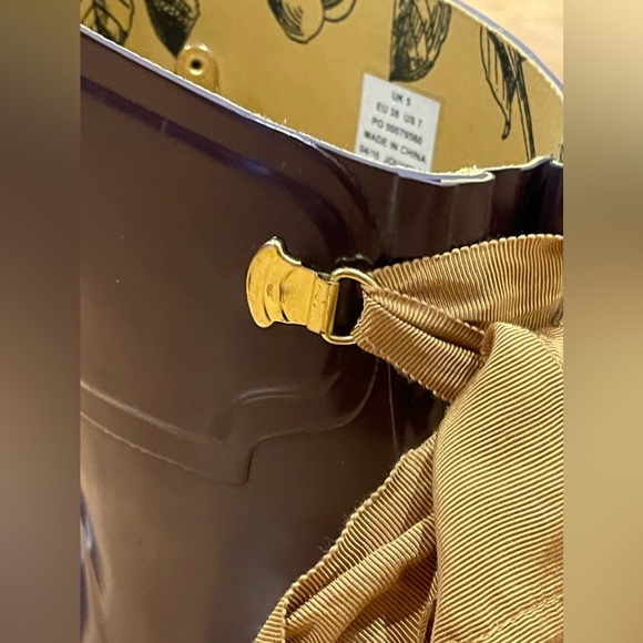 Joules Evedon Womens Short Rain Boots Gloss Burgundy  w/ Yellow Ribbon 7 US - Picture 14 of 16